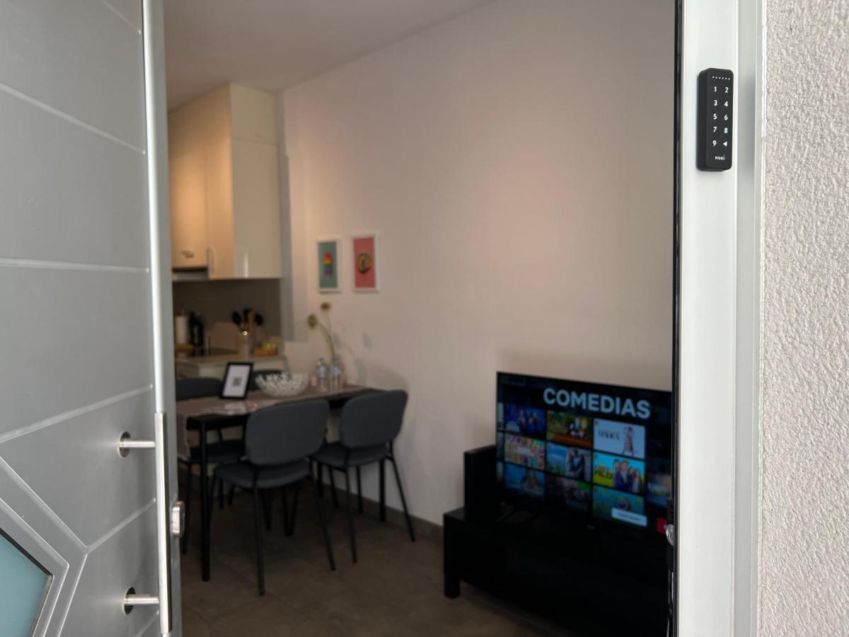 Cozy Apartment Well-Located In Terrassa, Barcelona Exterior foto